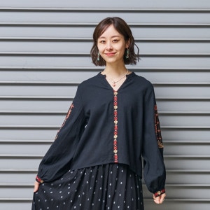 予約販売】 コットンオリエンタル刺繍プルオーバー 10月入荷予定
