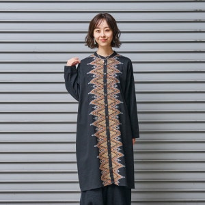 予約販売】 幾何刺繍前あきワンピース 11月入荷予定｜マライカ公式通販