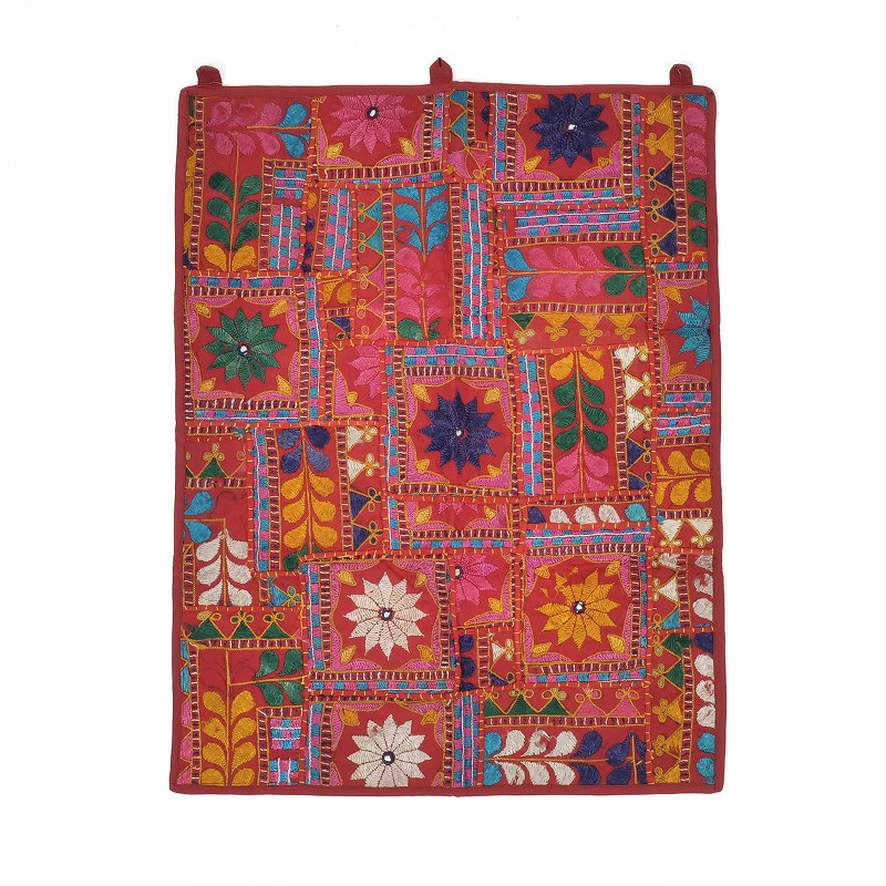 カッチ刺繍古布タペストリー 65cm×50cm｜マライカ公式通販