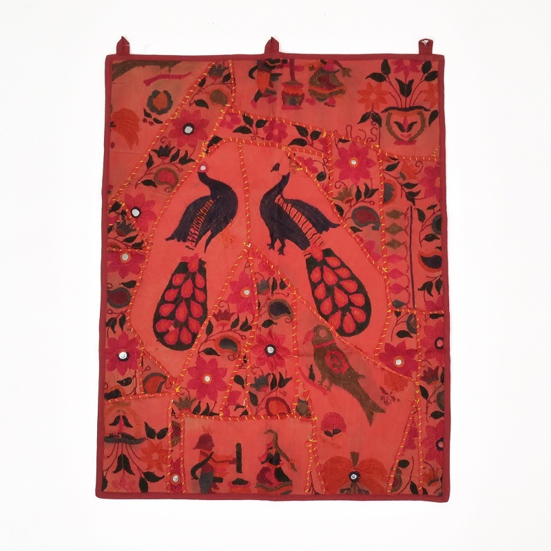 カッチ刺繍古布タペストリー 65cm×50cm｜マライカ公式通販