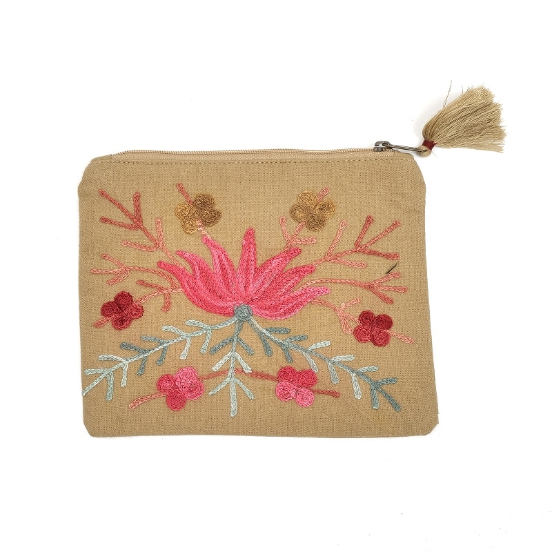 50%OFF フラワーアリ刺繍ポーチM【メール便可】｜マライカ公式通販