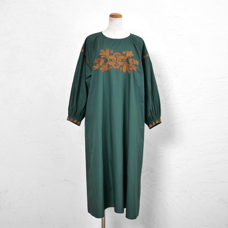 値下げ✨サラマリカ　ビッグフラワーワンピース　刺繍 コットンビッグフラワー刺繍ワンピース｜マライカ公式通販