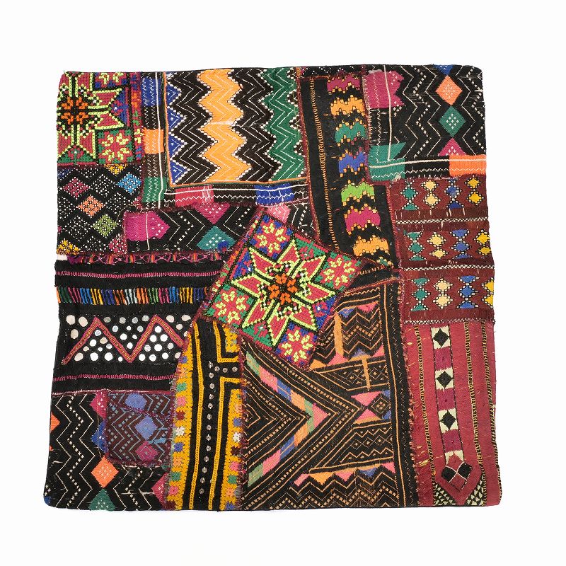 パキスタン刺繍古布クッションカバー【メール便可】｜マライカ