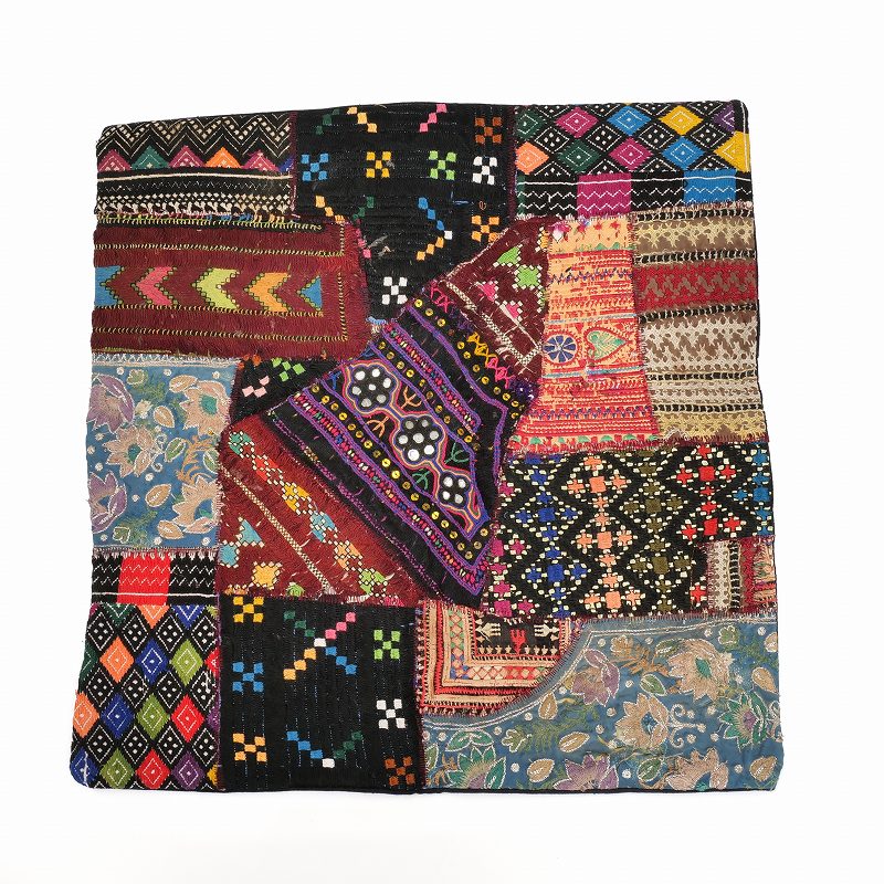 パキスタン　フルカリ刺繍布　ベージュ パキスタン刺繍古布クッションカバー【メール便可】｜マライカ