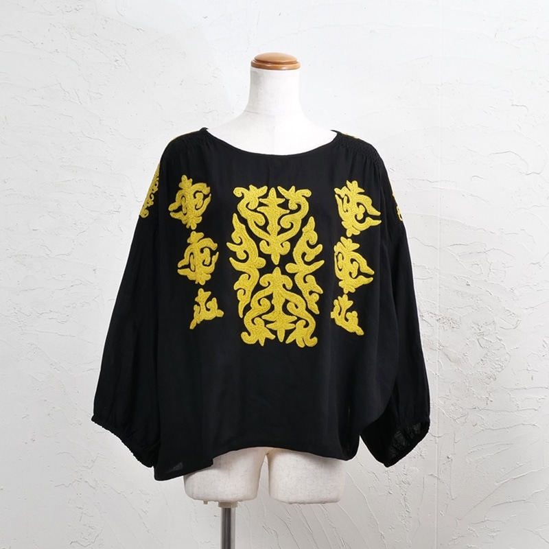 チェーン刺繍プルオーバー｜マライカ公式通販