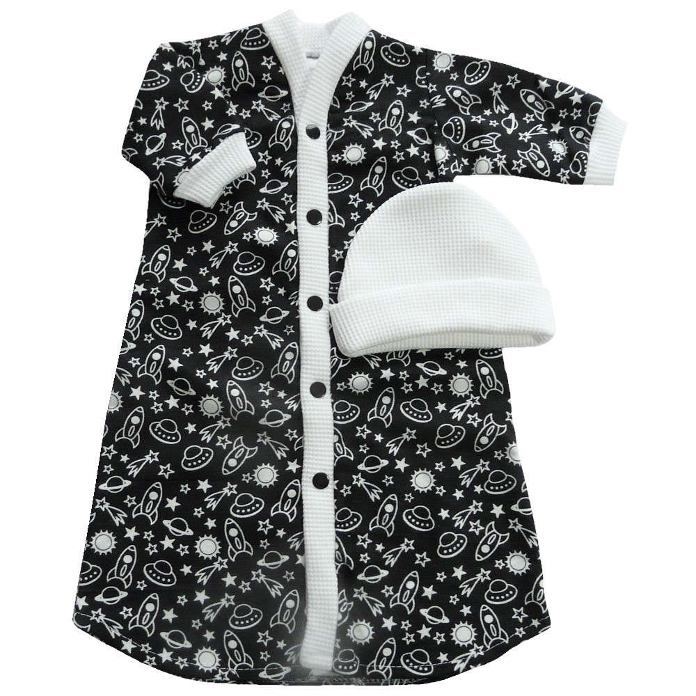 【未熟児】【低出生体重児】【早産児】用 ベビー服：スペースガウン 帽子付き