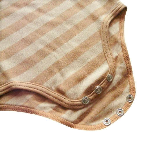 【アトピー】【引っ掻き】【ベビー】100％オーガニックコットン：手袋付き長袖ロンパス チェスナットストライプ （0-3か月）