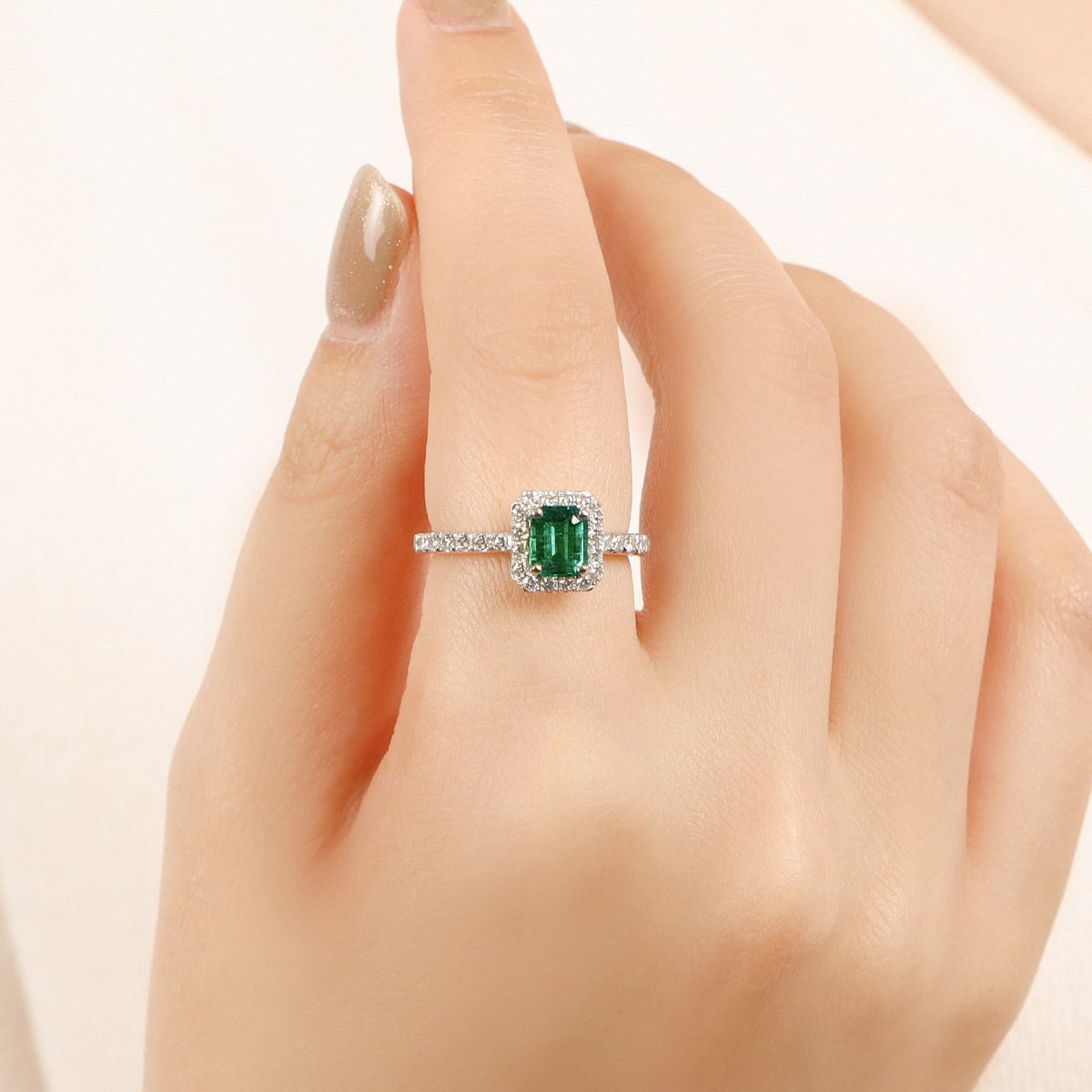 ママ❣️合成エメラルドリング 12 13 ママ❣️合成エメラルドリング 12 13 Amazon | 14 Kホワイトゴールド