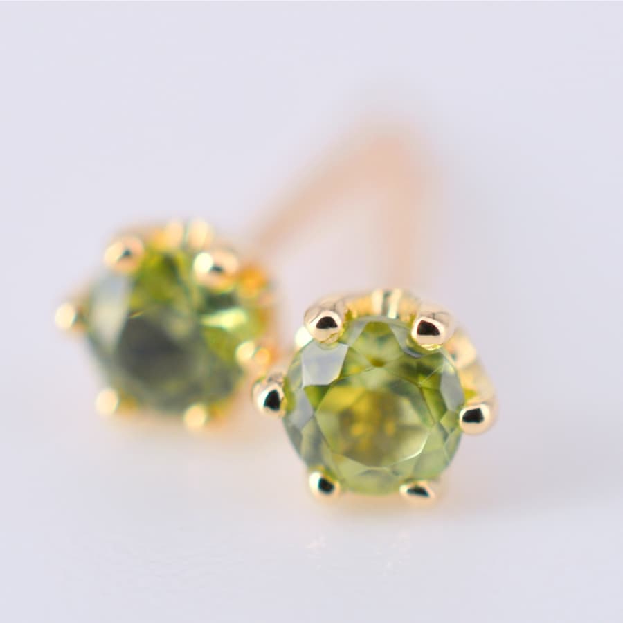 6本爪 ペリドット ピアス /b0049pd ジュエリー専門店 malvaceae
