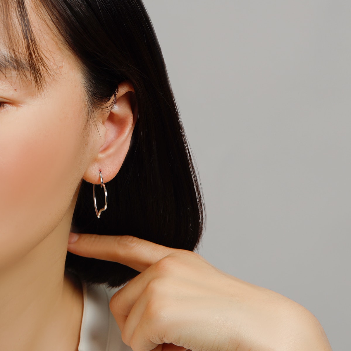 baybee glow + ハートピアス セール】シルバー925 ハートピアス（ピアス（両耳用））｜ABBEY