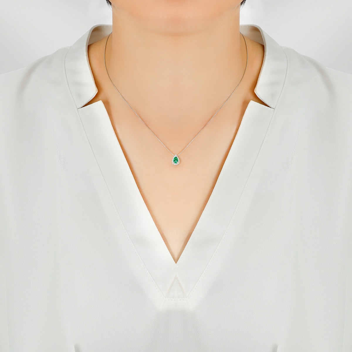 エメラルド0.32ct　ネックレス　チェーン付属 楽天市場】【即納可】【一点限り】 エメラルド ネックレス 0.20ctUP 18
