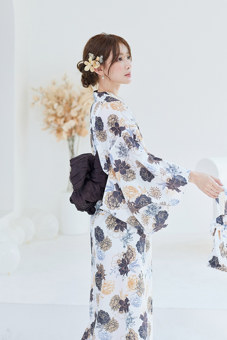 【2～3営業日で発送】雪白レトロ牡丹2way浴衣《浴衣4点セット》【Malymoon/マリームーン】【YK2510303】