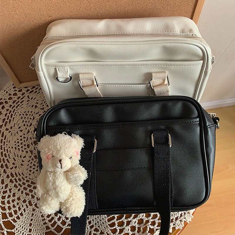 熊のキーホルダー付きスクールバッグ2カラー かわいい制服小物 Malymoon マリームーン Sb 07 制服小物 Malymoon マリームーン オフィシャルウェブストア