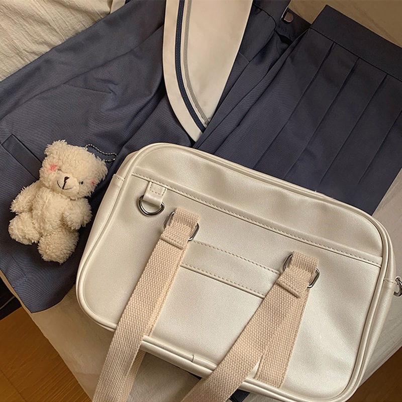 熊のキーホルダー付きスクールバッグ2カラー かわいい制服小物 Malymoon マリームーン Sb 07 制服小物 Malymoon マリームーン オフィシャルウェブストア