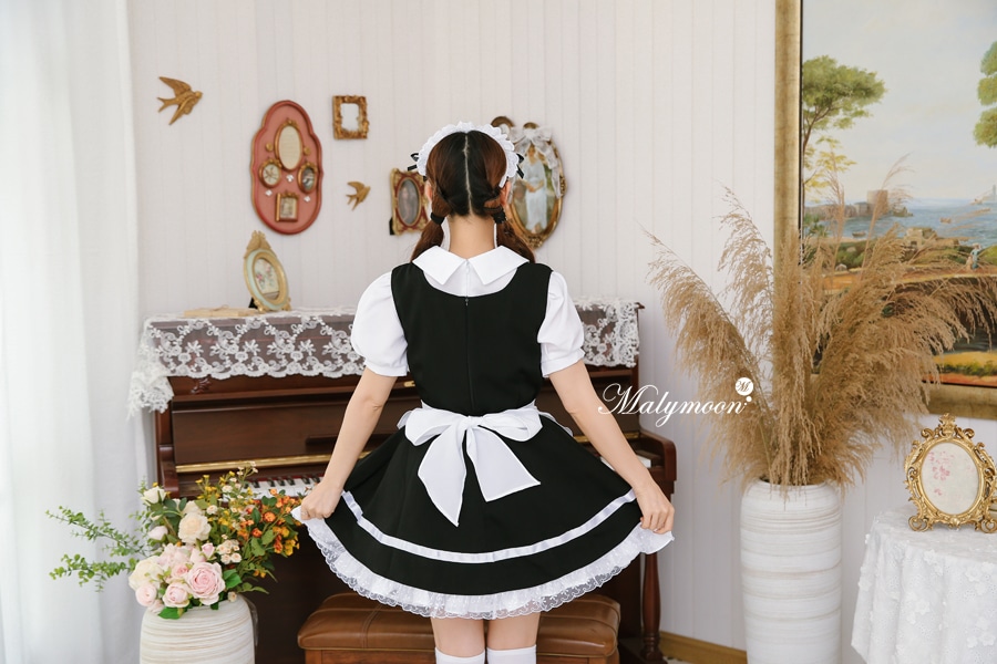 【取り寄せ】【レビュー投稿で白ニーハイプレゼント】完全受注オーダー高級メイド服《かわいいコスプレ3点セット》【odrm8154】