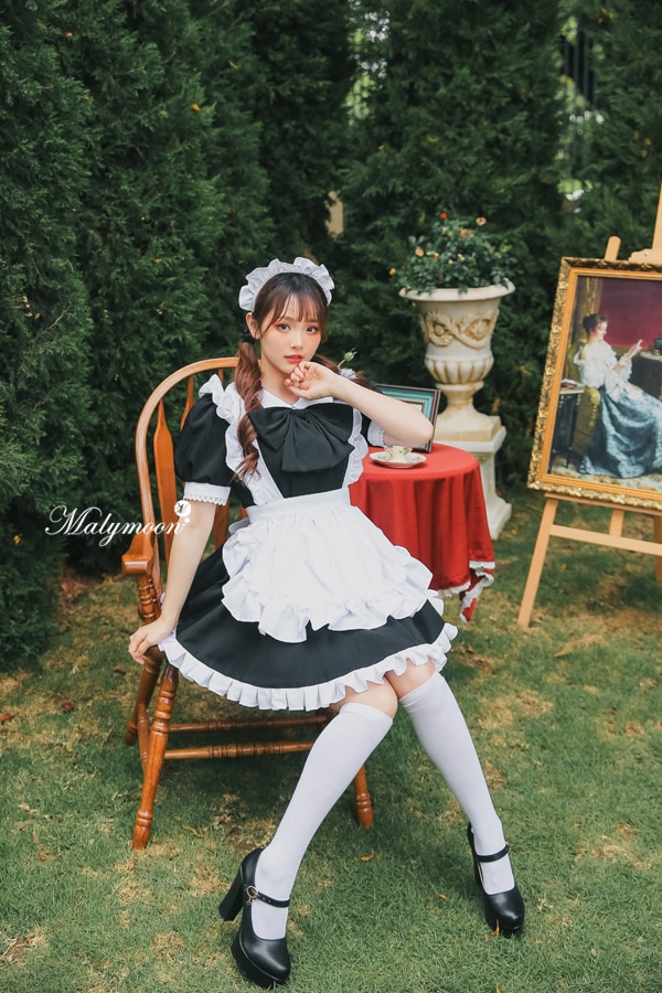 【取り寄せ】【レビュー投稿で白ニーハイプレゼント】完全受注オーダー高級メイド服《かわいいコスプレ3点セット》【odrm8160】