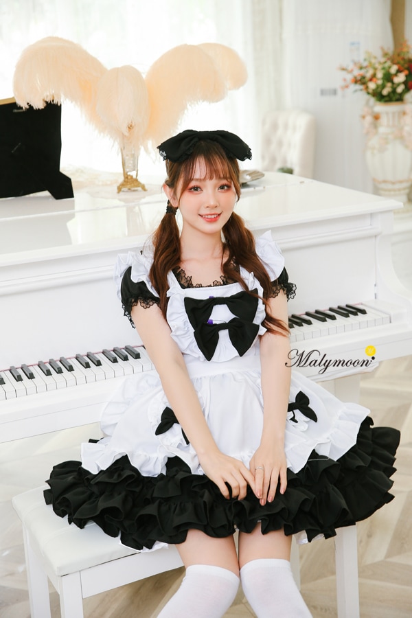 【取り寄せ】【レビュー投稿で白ニーハイプレゼント】完全受注オーダー高級メイド服《かわいいコスプレ3点セット》【odrm8162】