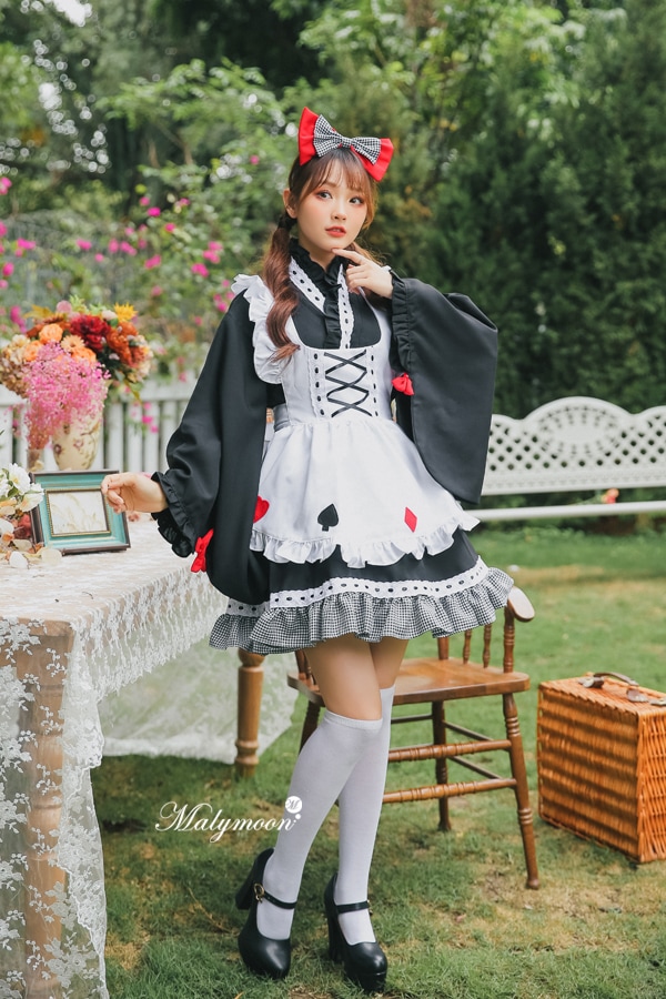 【取り寄せ】【レビュー投稿で白ニーハイプレゼント】完全受注オーダー高級メイド服《かわいいコスプレ4点セット》【odrm8165】