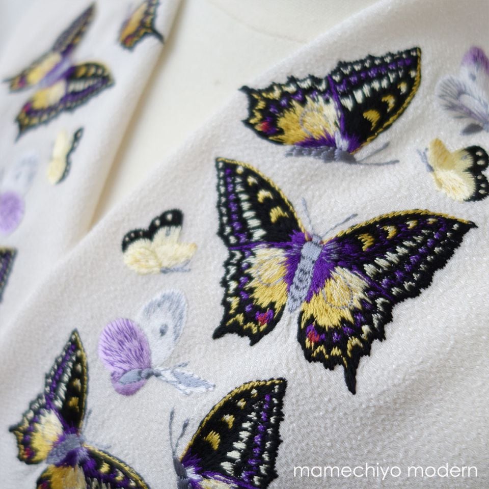 【珍】　★ 蝶恋花紋繍片 ★　刺繍 花紋 蝶紋　明清織繍 珍】 ☆ 蝶恋花紋繍片 ☆ 刺繍 花紋 蝶紋 明清織繍