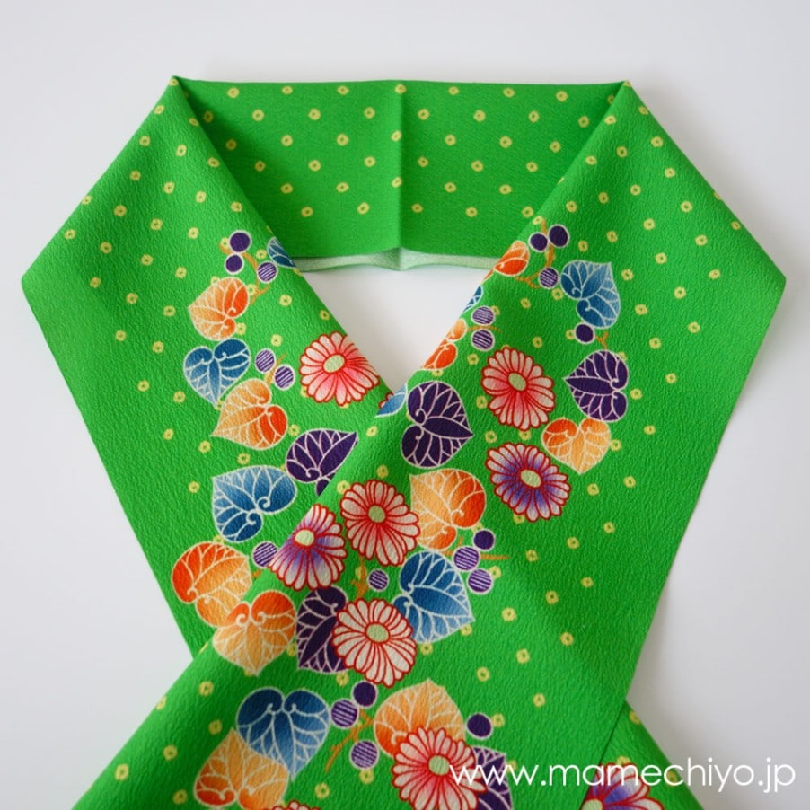 豆千代モダン　金魚刺繍 半襟 新作】絽半襟 金魚 (赤）
