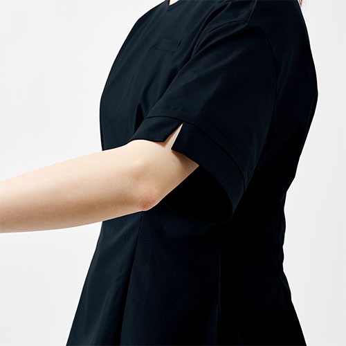 チュニック 白衣 DOM-0027 unite ユナイト チトセ 半袖 看護師 ナース ナース服 レディース 女性用 医療用 ショート丈 短め 制服 ユニフォーム おしゃれ かわいい 可愛い 人気 病院 エステ サロン ゆったり 襟付き 制電