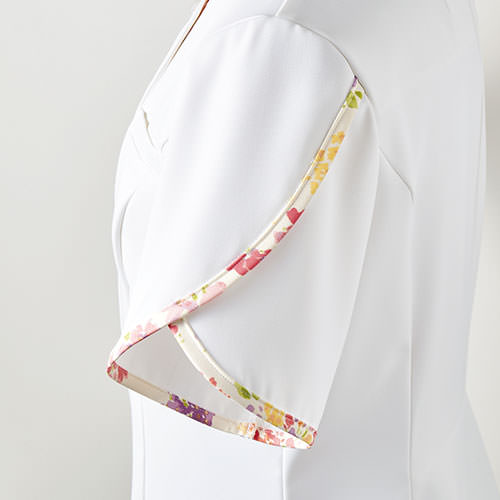 ジャケット 白衣 ナースウェア LW802 医療 治療 襟なし 住商モンブラン ローラアシュレイ レディース 女性用 半袖 医師 医者 看護師 ナース 医療用 病院 病院見学 人気 上衣 医務衣 診察衣 軽量 制菌 制電 かわいい 可愛い おしゃれ