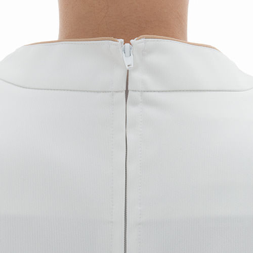 チュニック 白衣 LH-6282 ナガイレーベン Naway 半袖 看護師 ナース ナース服 レディース 女性用 医療用 ショート丈 短め 制服 ユニフォーム おしゃれ かわいい 可愛い 人気 病院 エステ サロン 上品 無地 丈夫