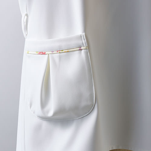 スクラブ 白衣 医療 住商モンブラン レディース 女性用 半袖 ローラアシュレイ LW602-12・22・83・62 医師 医者 看護師 ナース 研修医 医療用 人気 ペプラム ストレッチ かわいい 可愛い Vネック 軽い 病院 エステ おしゃれ 動きやすい ネーム刺繍