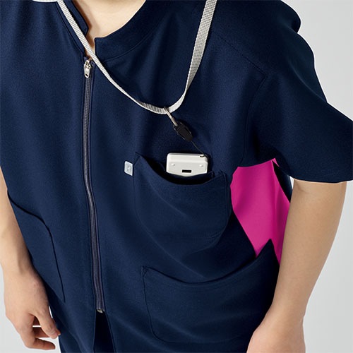 スクラブ 白衣 医療 ミズノ MIZUNO ユニセックス 男女兼用 半袖 MZ-0404 医師 医者 看護師 ナース ナース服 人気 制服 ユニフォーム ポケット ストレッチ 伸びる 病院 薬剤師 介護 かっこいい 可愛い かわいい おしゃれ おすすめ