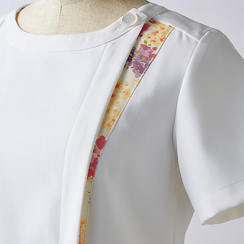 ナースワンピース 白衣 ナース服 LW411 住商モンブラン 半袖 レディース 女性用 医療用 看護師 ナース ナースウェア 病院 クリニック エステ サロン 事務 受付 花柄 おしゃれ かわいい 可愛い 細身 細見え きれいめ