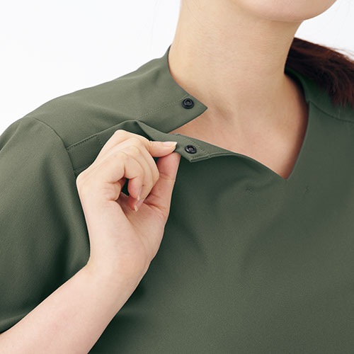 [ 特別価格 ]スクラブ 白衣 ユニセックス 住商モンブラン uka 半袖 UM502 メンズ レディース 男女兼用 医療 制服 ユニフォーム 看護師 ナース 病院 エステ 美容 歯医者 サロン ファスナー おしゃれ かわいい ウカ きれい 透けにくい 動きやすい 人気 おすすめ