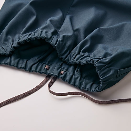 [ 特別価格 ]スクラブ 白衣 ユニセックス 住商モンブラン uka パンツ UM702 メンズ レディース 男女兼用 医療 制服 ユニフォーム 看護師 ナース 病院 エステ 美容 歯医者 サロン おしゃれ かわいい 可愛い 医療用 ウカ きれい 透けにくい 動きやすい 人気 おすすめ