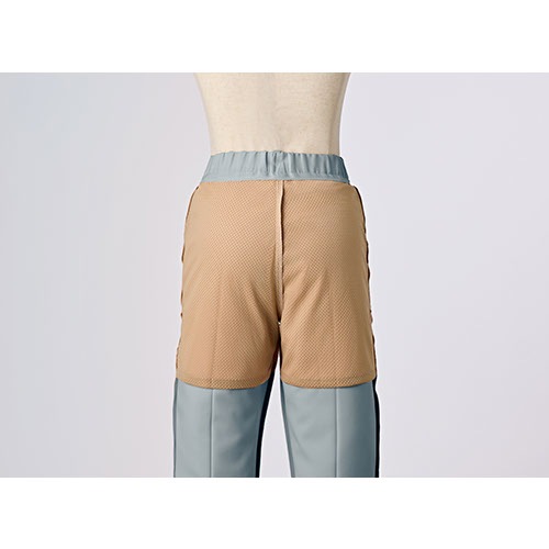 [ 特別価格 ]スクラブ 白衣 レディース 女性用 住商モンブラン uka パンツ UM700 医療 制服 ユニフォーム 看護師 ナース 病院 エステ 美容 歯医者 サロン おしゃれ かわいい 可愛い 医療用 ウカ きれい 透けにくい 動きやすい 人気 おすすめ