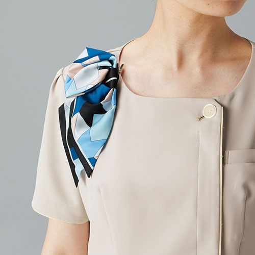 ワンピース 白衣 ナース服 3023SC 半袖 ナース ナースウェア FOLK フォーク レディース 女性用 ショート丈 短め 前開き ストレッチ 医療用 制服 ユニフォーム 看護師 病院 エステ サロン おしゃれ かわいい 可愛い