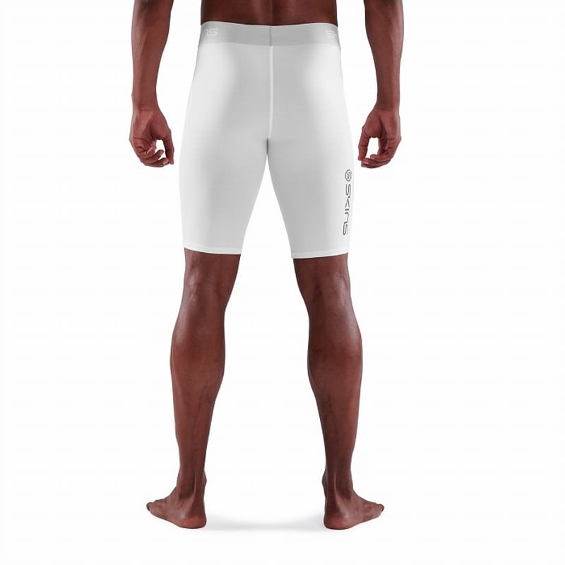 スキンズ SERIES-1 ハーフタイツ ホワイト 18171140-004 メンズ SKINS コンプレッションウェア フィットネス トレーニング ヨガ ジム