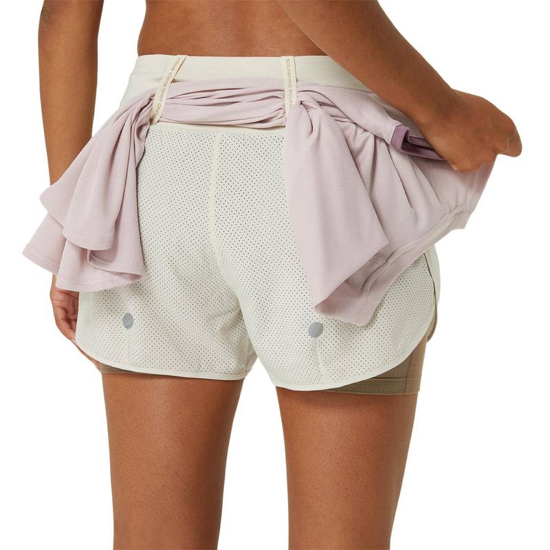 アシックス ROAD 2-N-1 3.5IN SHORT 2012D038-250 ランニング レディース シュートパンツ ホワイト ASICS