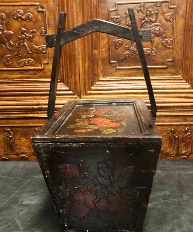 アンティークのチベッタン漆絵木製バスケット | シノワズリ