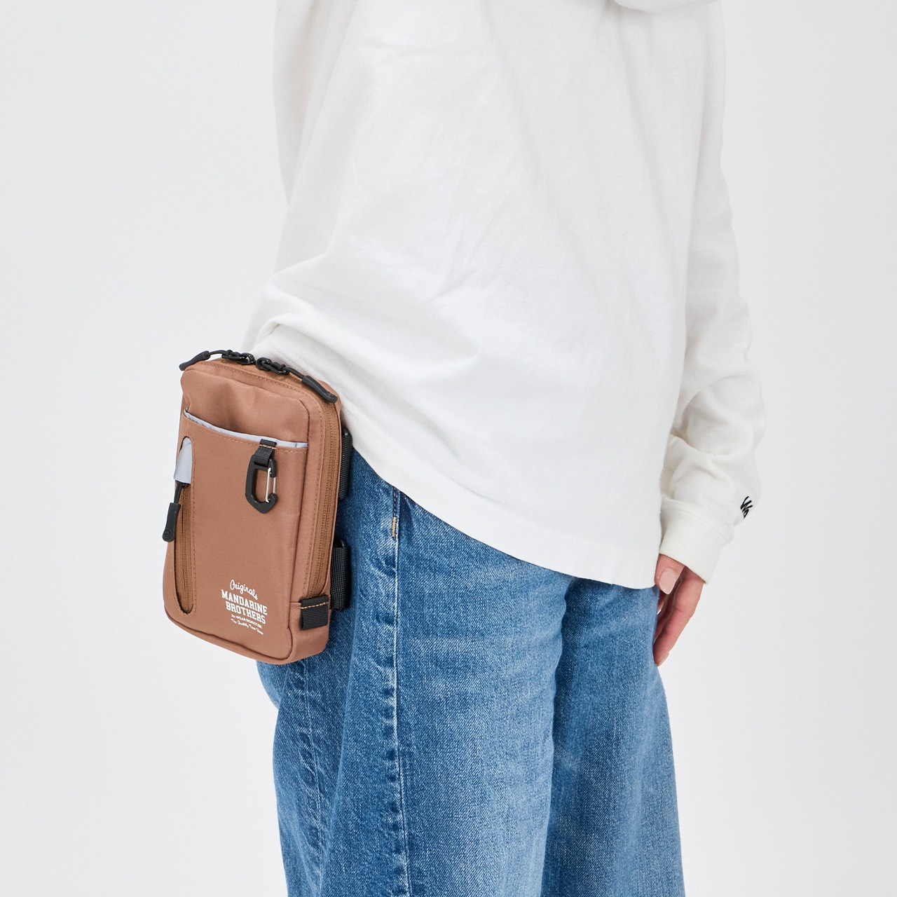 ATTACHMENT POUCH