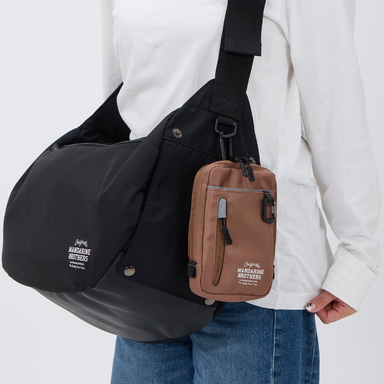ATTACHMENT POUCH