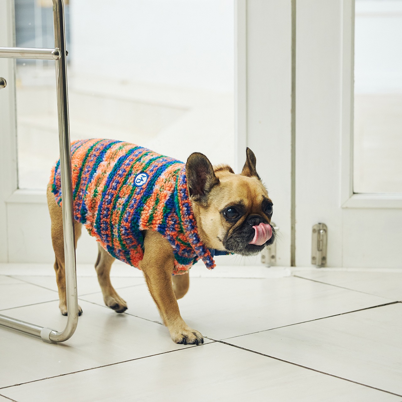 REVERSIBLE BOA VEST