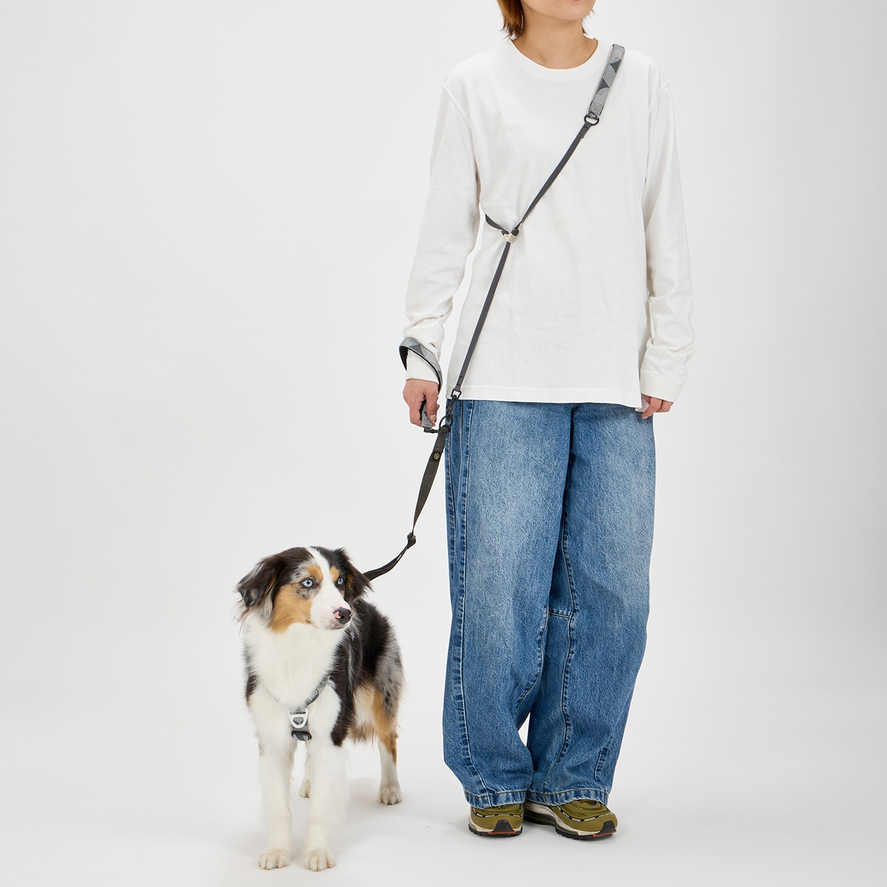REFLECTIVE HANDS FREE LEASH