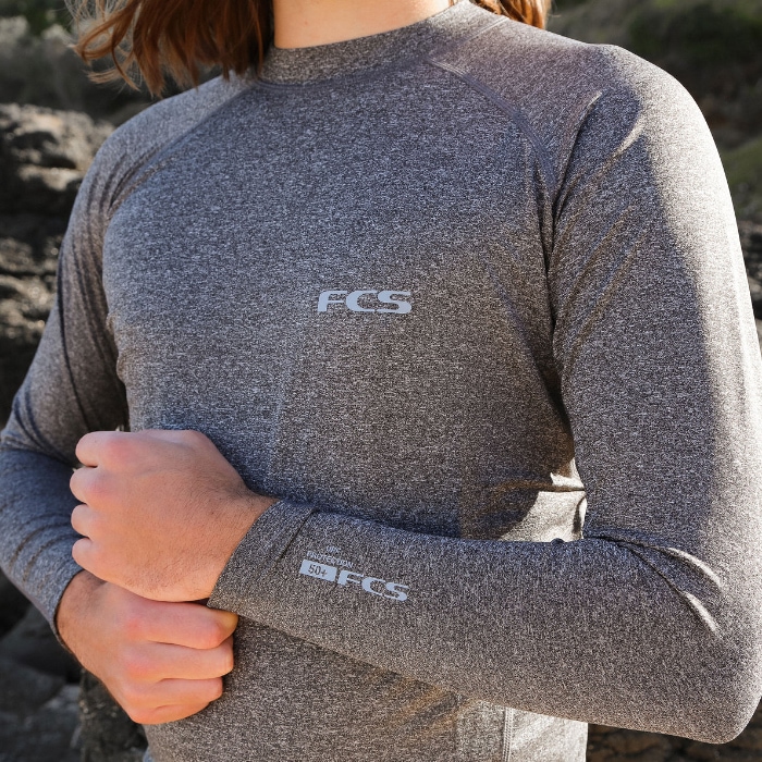 FCS 長袖フード付きラッシュガード　LGサイズ FCS サーフ 長袖フード付きラッシュガード エフシーエス