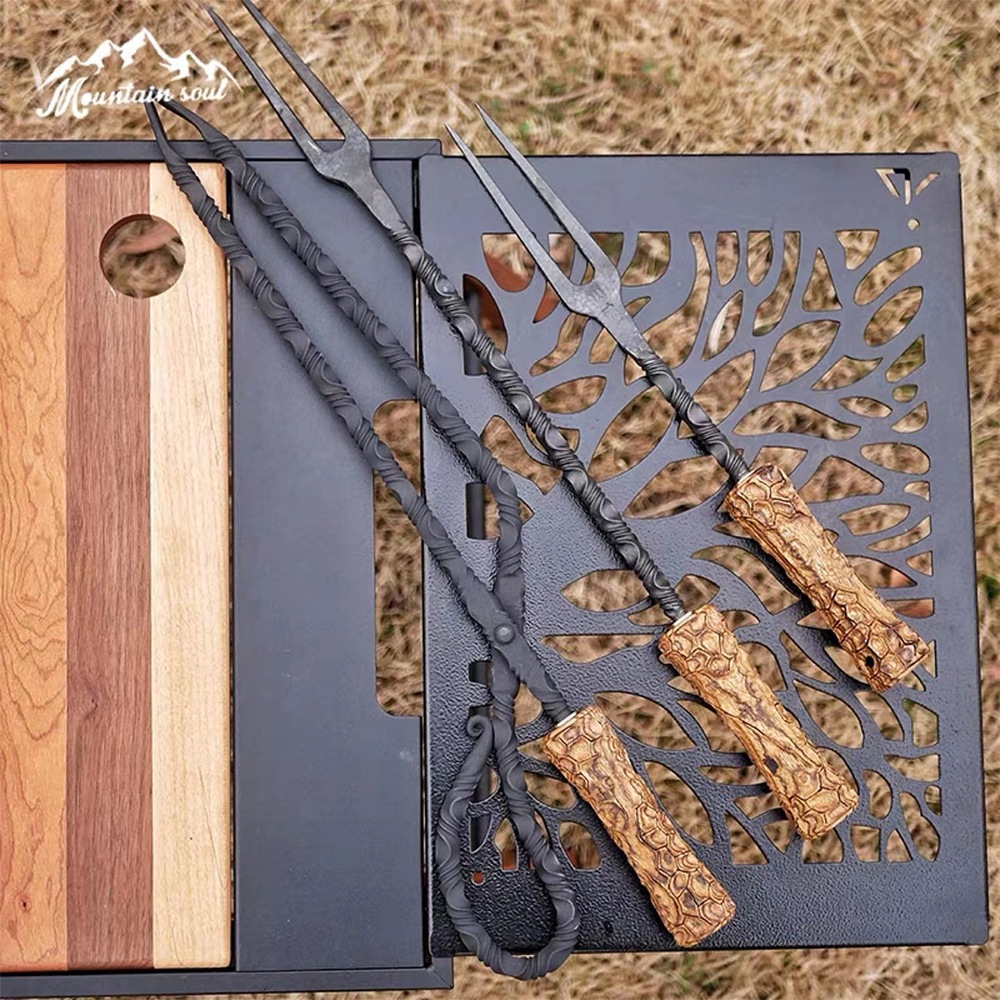 バーベキューフォーク mountain soul 山魂 バーベキュー用品 BBQ フォーク 炭素鋼 高級希少銘木ボーコテ レザーケース付き キャンプ アウトドア ソロキャンプ カトラリー キャンプグッズ アウトドア製品 薪 キャンプファイア