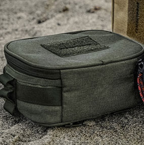 【KZM正規代理店】KZM OUTDOOR カズミアウトドア キャンプ 収納 小物入れ キャンプ用品 アウトドアポーチ 収納ケース 収納バッグ マルチ収納 おしゃれ キャンプ アウトドア  フィールドオーバルケース (-k23t3b02)