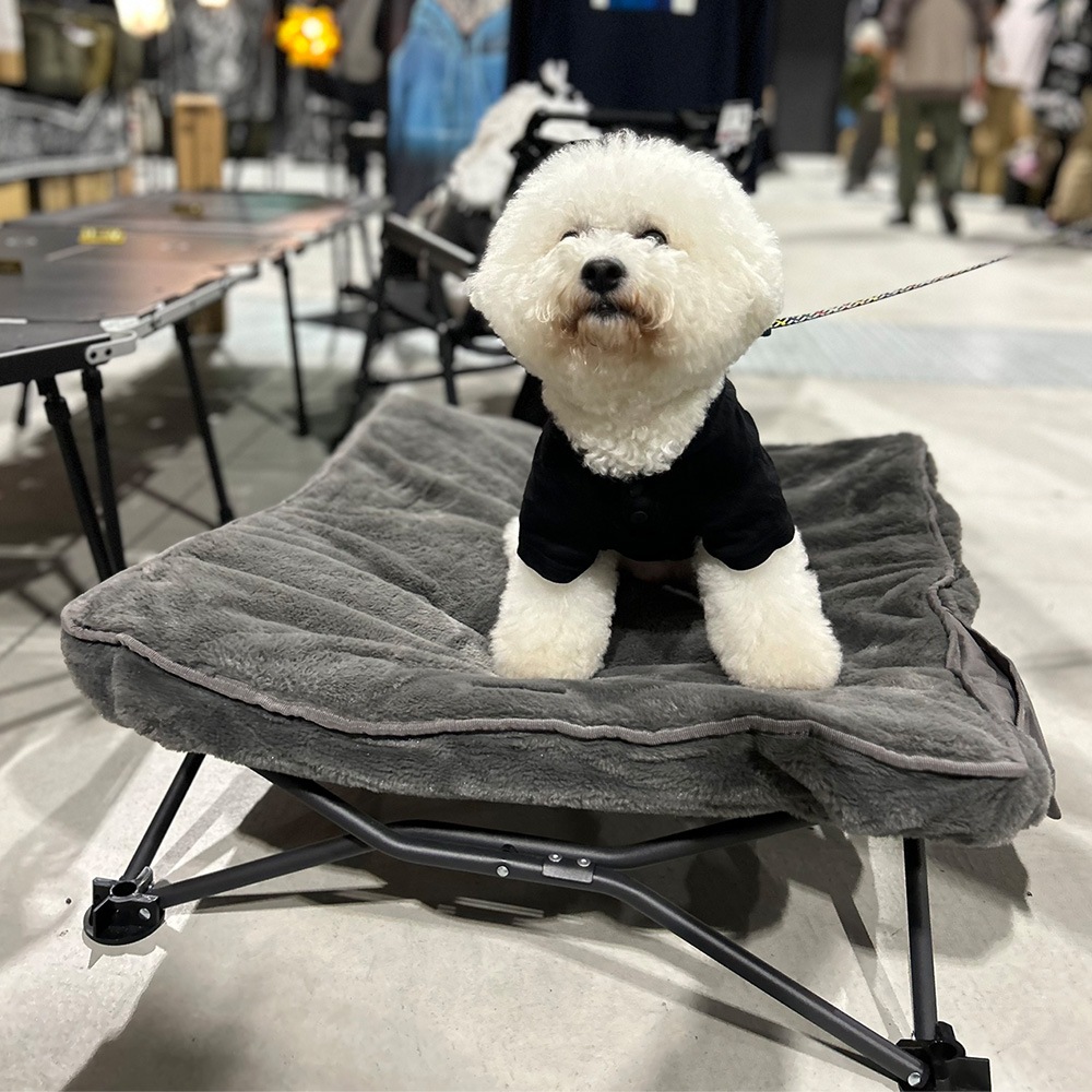 【KZM正規代理店】KZM OUTDOOR カズミアウトドア ペットベッド 小型犬用 中型県犬用 猫用 ベッド アウトドア 洗える ドッグコット キャンプ ペットベッド 脚付き 折り畳み ファー カバー付 丸洗い可能 組立簡単 屋外 安定 k22t1c03