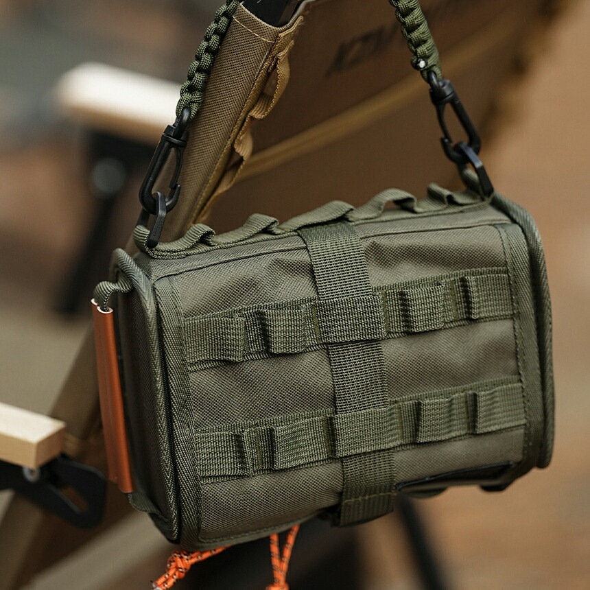 【KZM正規代理店】KZM OUTDOOR カズミアウトドア バッグ ウェットティッシュケース アウトドアショルダー 軽量 キャンプ リゾート おしゃれ キャンプ用品  ソロキャンプ 調味料ケース キャンプ製品 アウトドア インテリア 室内家具