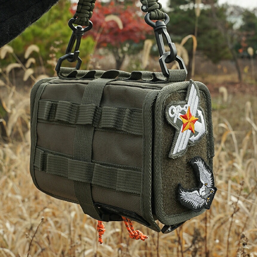 【KZM正規代理店】KZM OUTDOOR カズミアウトドア バッグ ウェットティッシュケース アウトドアショルダー 軽量 キャンプ リゾート おしゃれ キャンプ用品  ソロキャンプ 調味料ケース キャンプ製品 アウトドア インテリア 室内家具