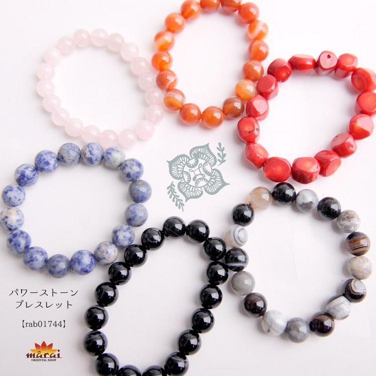 願いを腕に。パワーストーンブレスレット