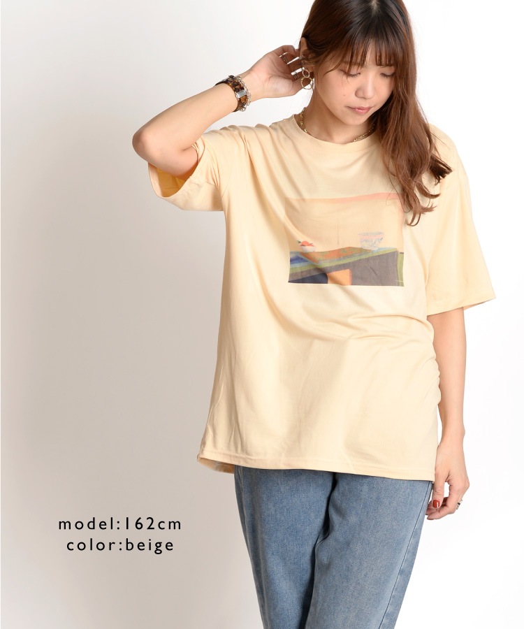 大人な風合い。アートプリント半袖Tシャツ の別カット