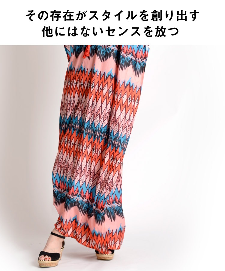 ひと際存在感を放つ。マキシ丈ワンピース の別カット